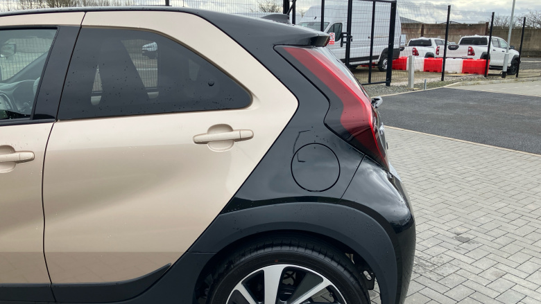 Toyota Aygo X 1.0 VVT-i Edge 5dr Auto Petrol Hatchback